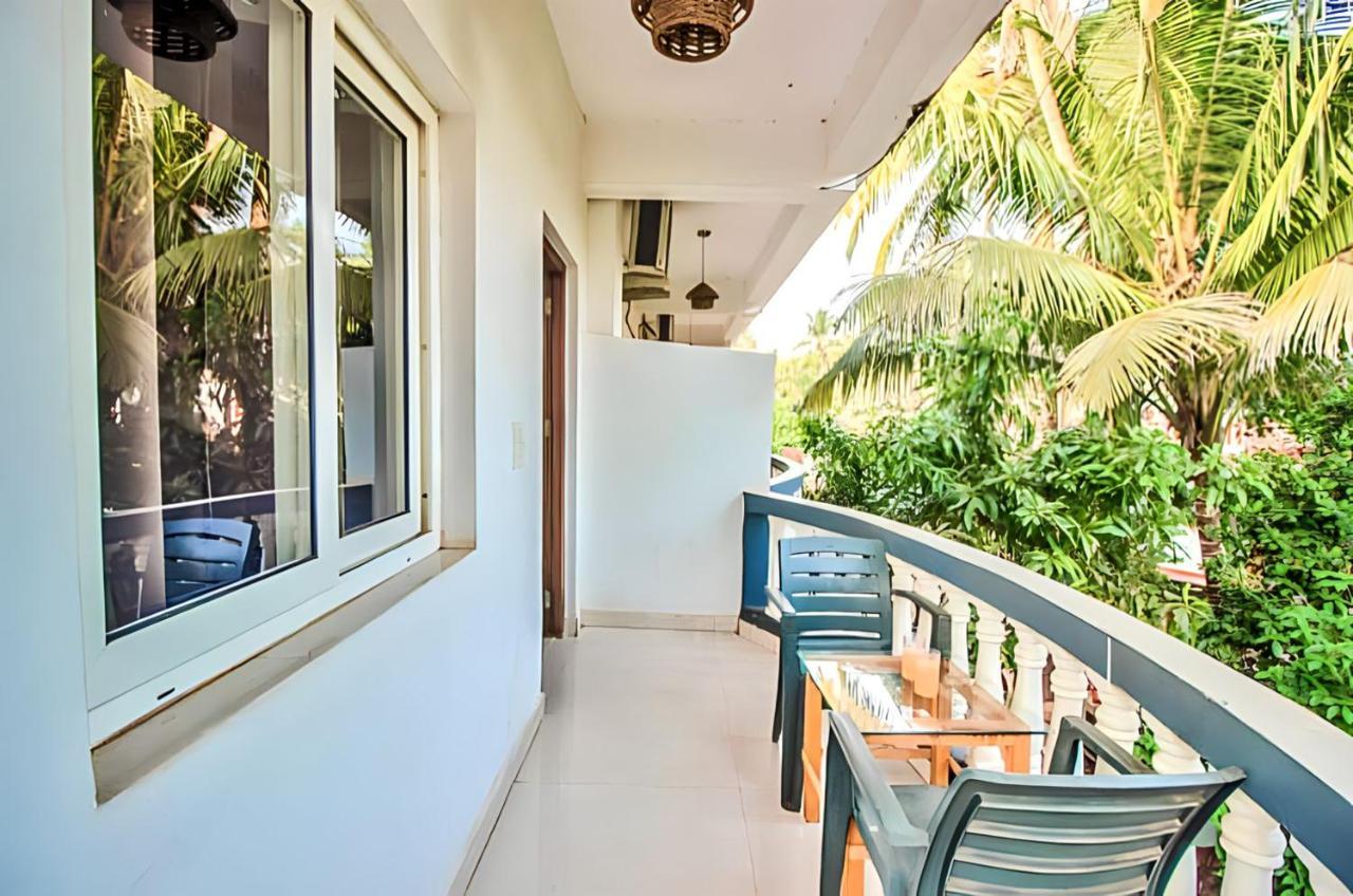 Calangute Turista Hotel Exterior photo